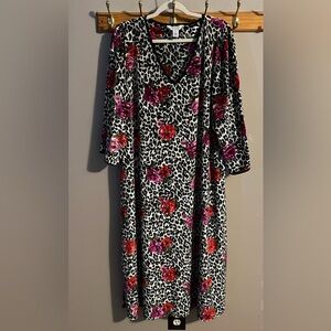 $8❤️Bundled Sofia Vergara Nightgown